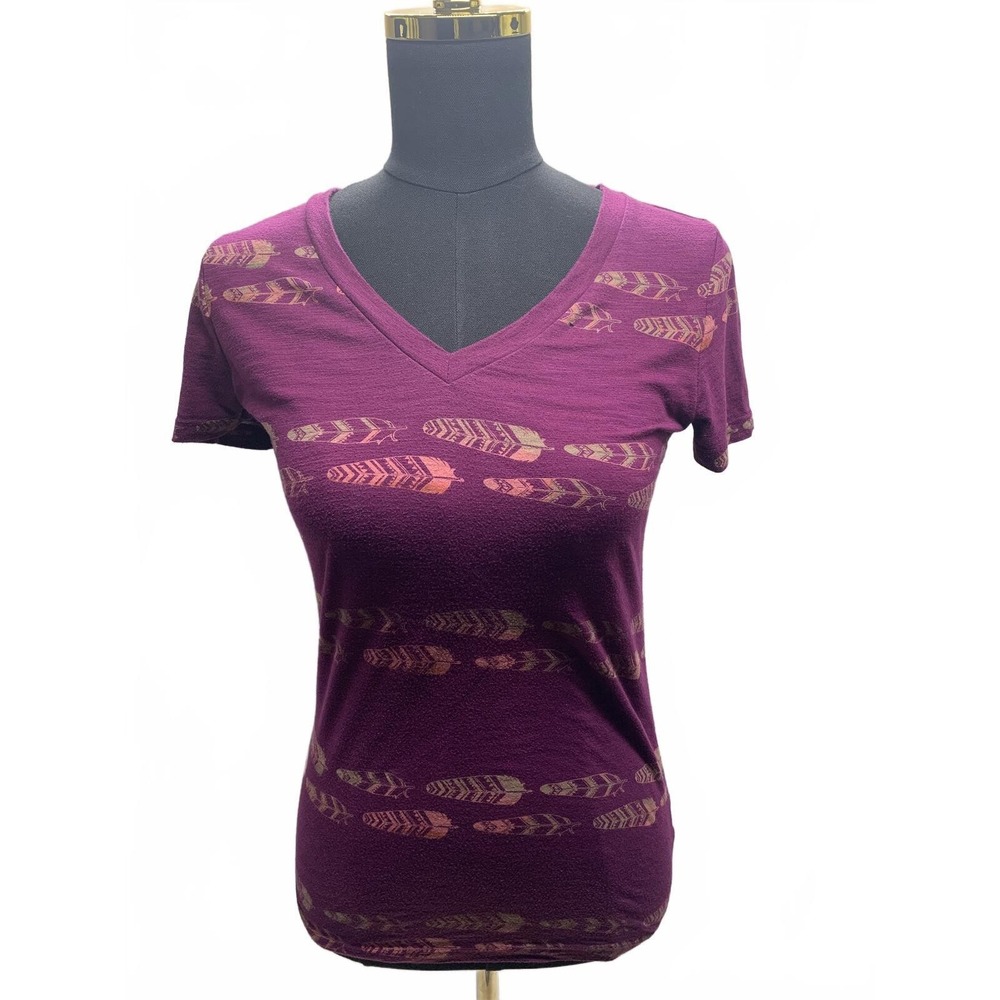 Mossimo Supply Co Womens XS Plum Purple Metallic Feather V-Neck T-Shirt Boho